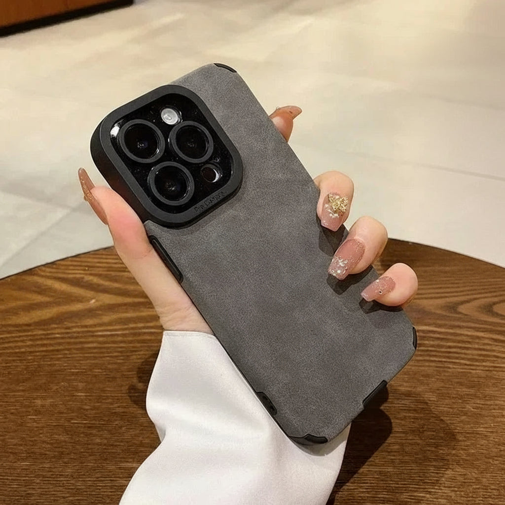 Stilfullt mobildeksel i kunstskinn med full linsebeskyttelse – passer iPhone 11–17 Pro Max og Plus-modeller